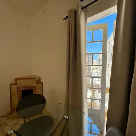 Balluta Charm 2, Sea-side Appartement *