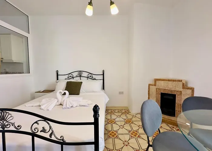 Balluta Charm 2, Sea-side Apartmán